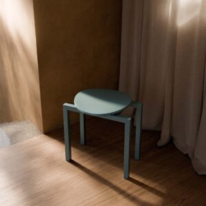 Salvador Stool