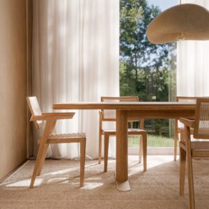 Antónia Table